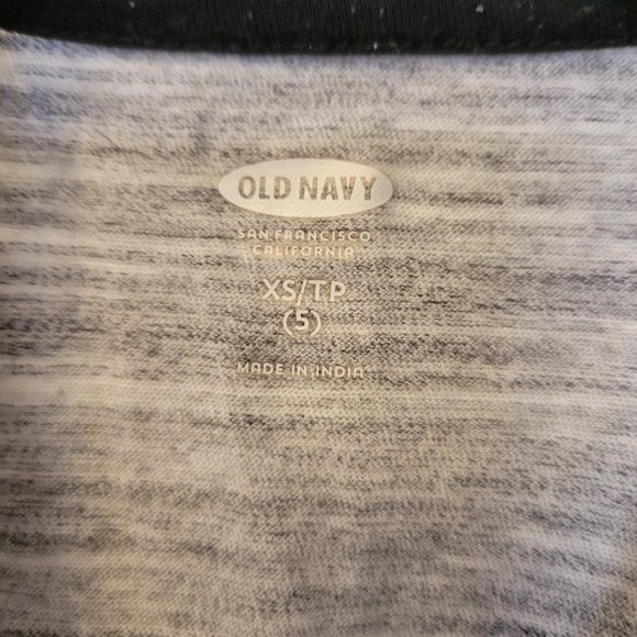 Bundle of 3 Dinsaur Shirts - Picture 3 of 8